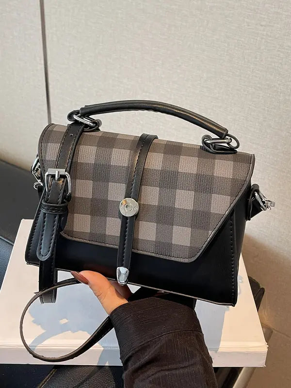 MARLYNN™ - Vintage-Style Small Square Shoulder Crossbody Bag with Contrast Stitching