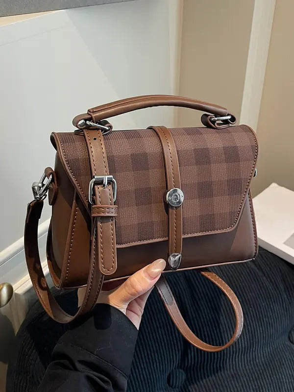 MARLYNN™ - Vintage-Style Small Square Shoulder Crossbody Bag with Contrast Stitching